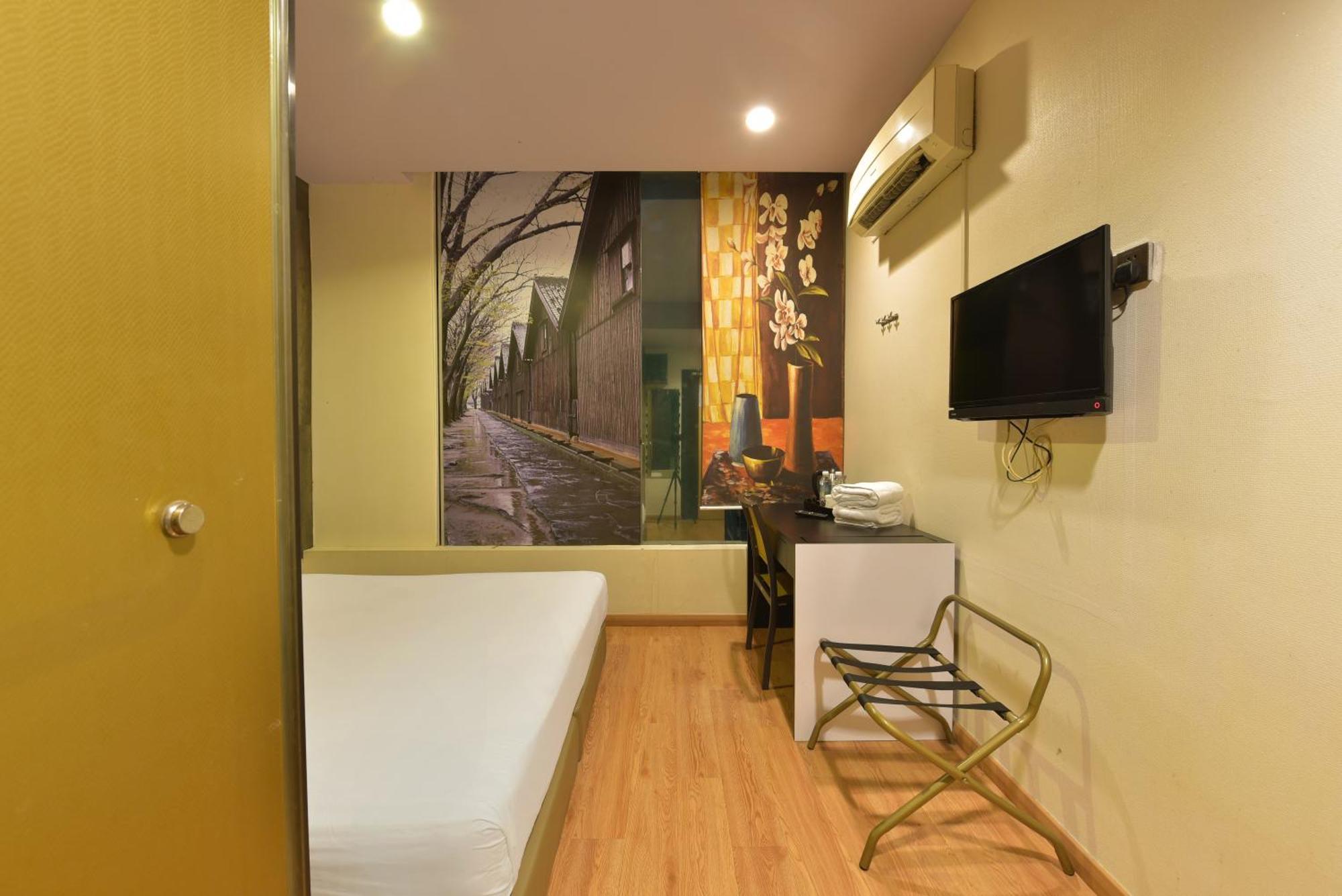 Holmes Johor Jaya 4*