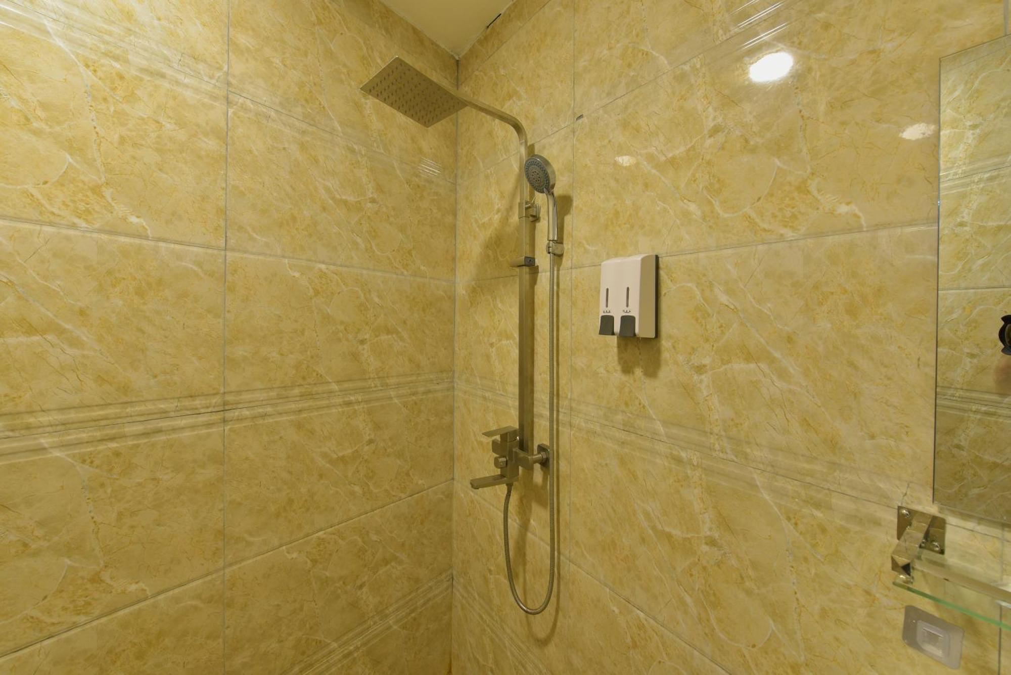Holmes Johor Jaya 4*