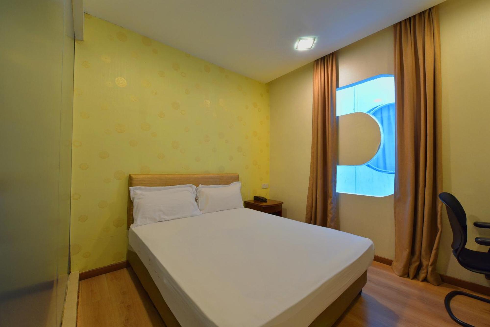 Holmes Johor Jaya Johor Bahru