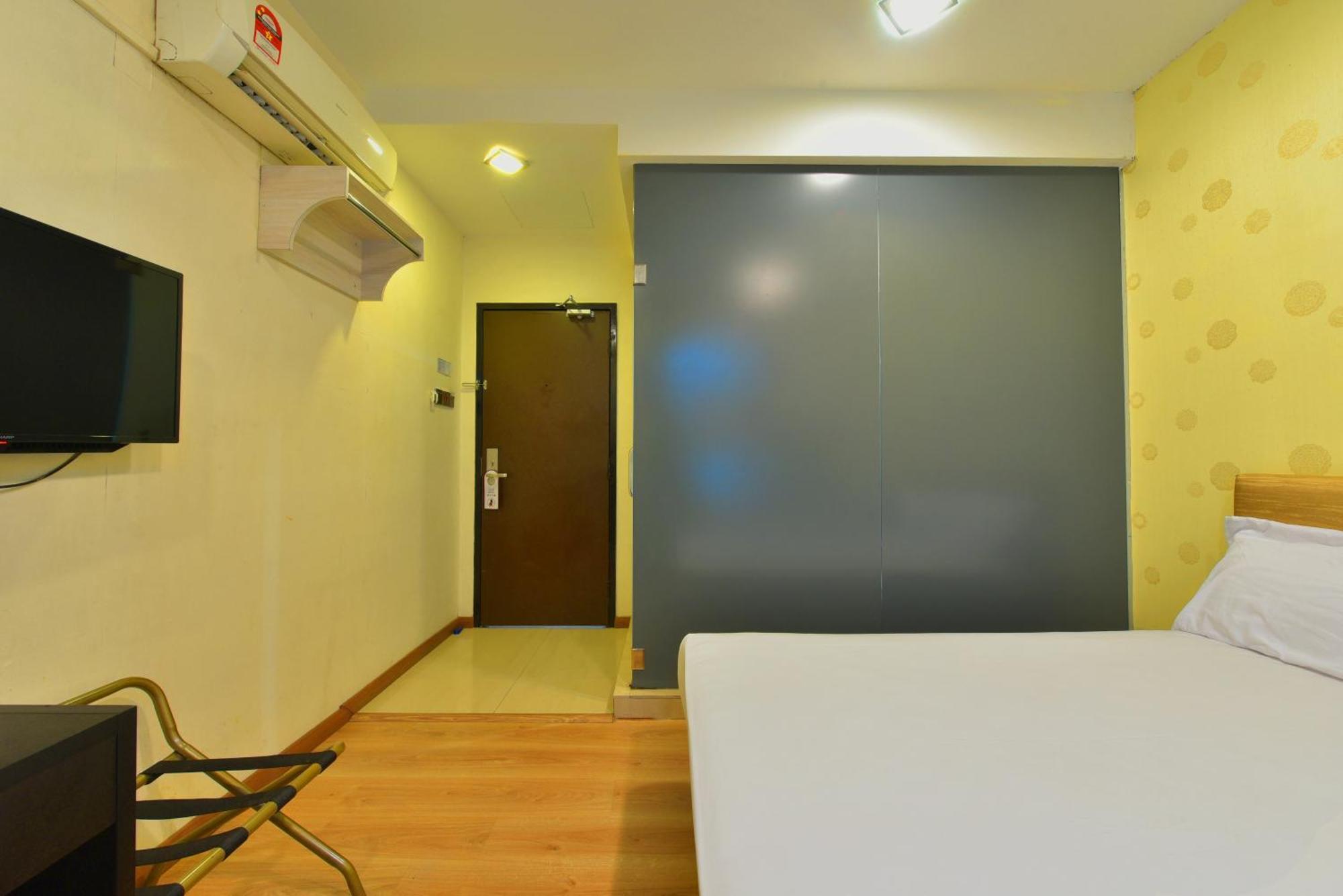 Hotel Holmes Johor Jaya 4*