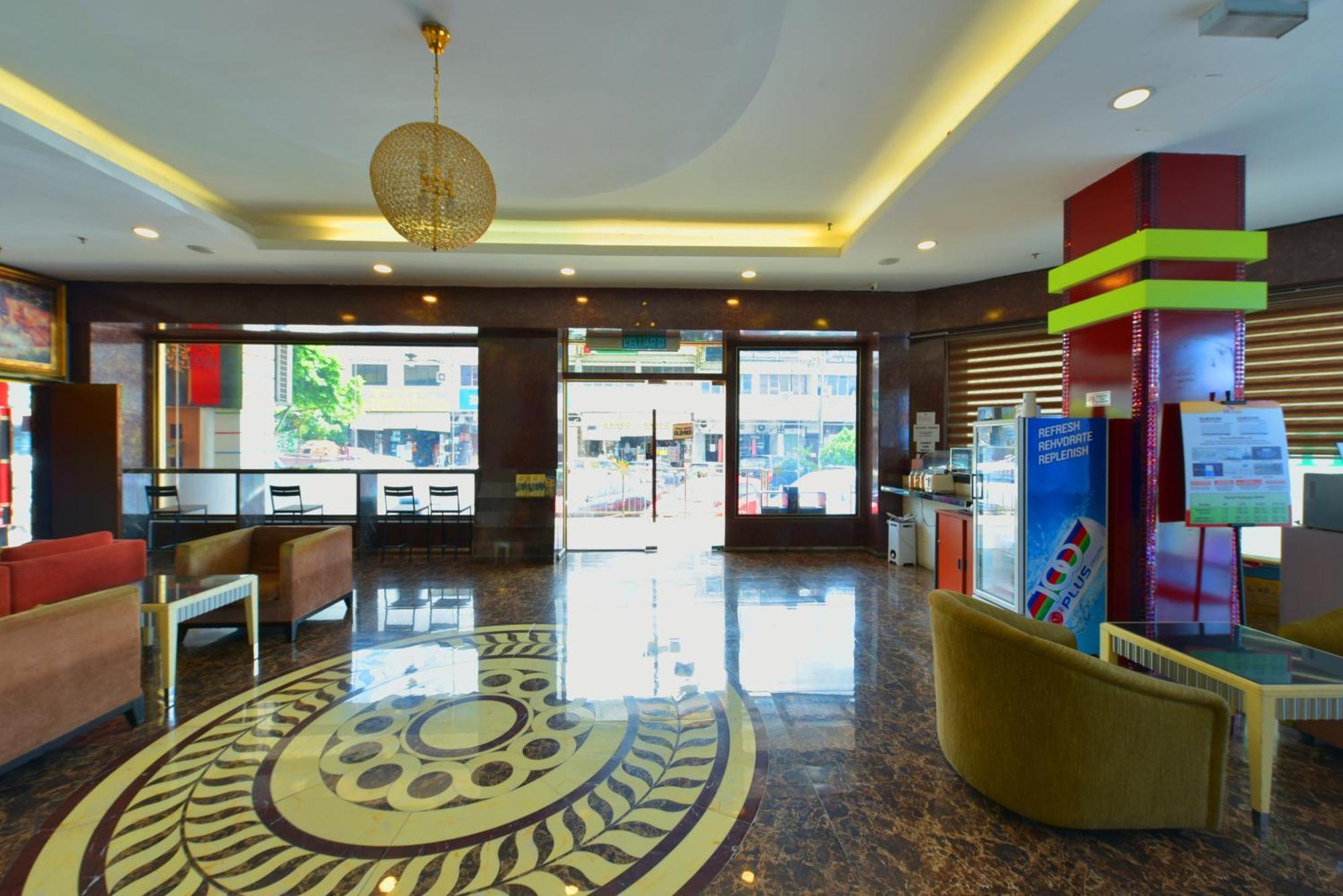 Hotel Holmes Johor Jaya 4*