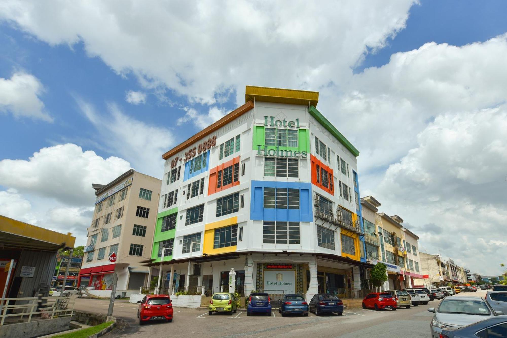 Hotel Holmes Johor Jaya 4*