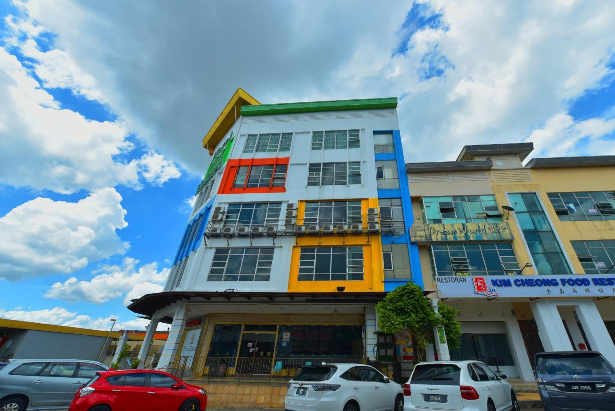 Holmes Johor Jaya Johor Bahru