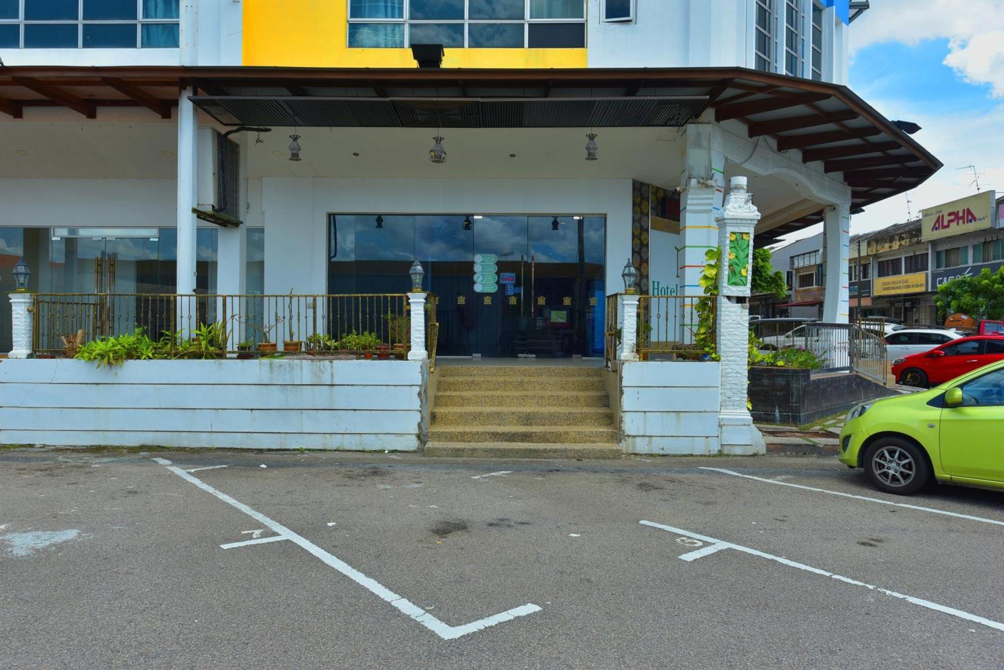 Hotel Holmes Johor Jaya 4*