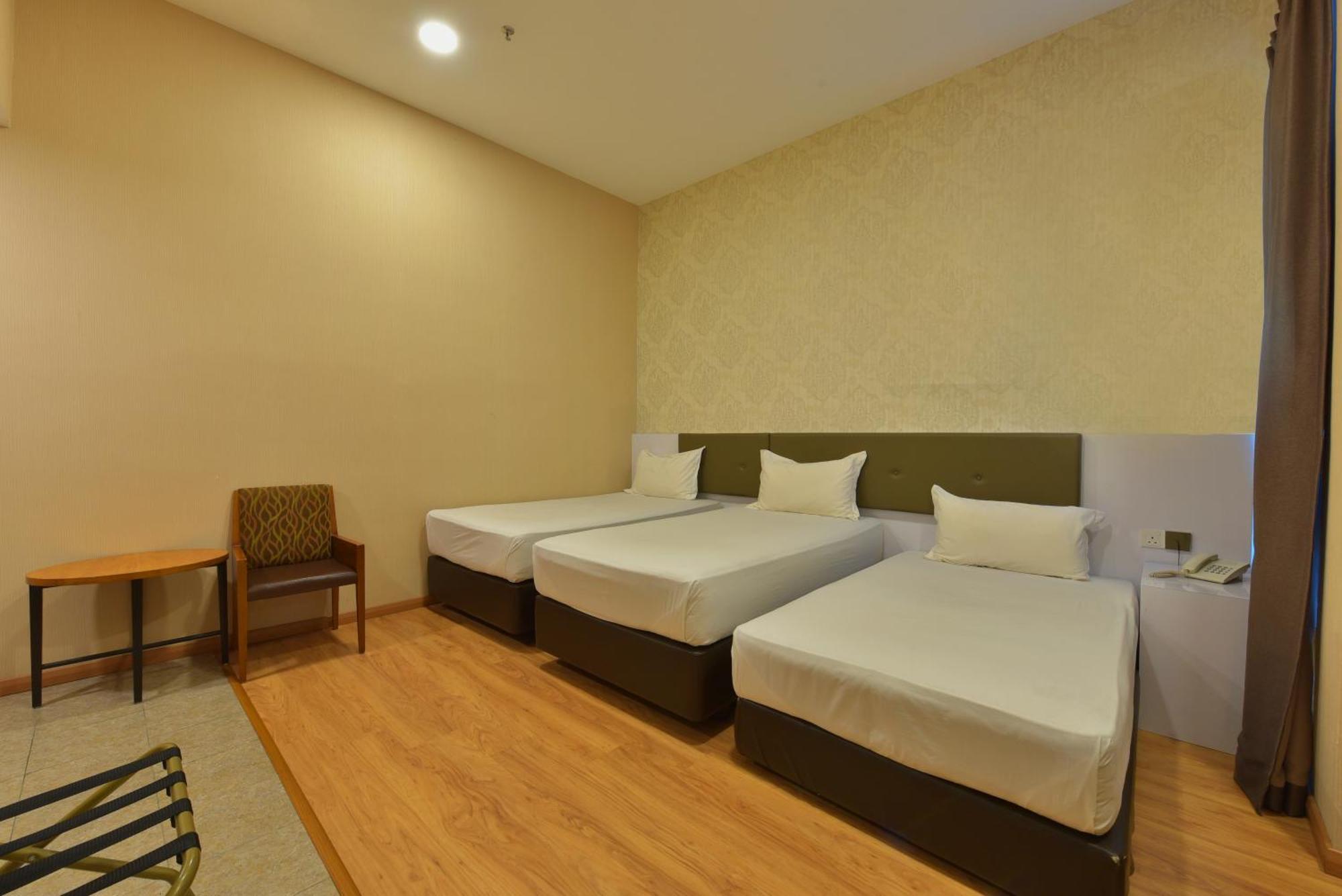 Townhouse Oak Holmes Johor Jaya 4*