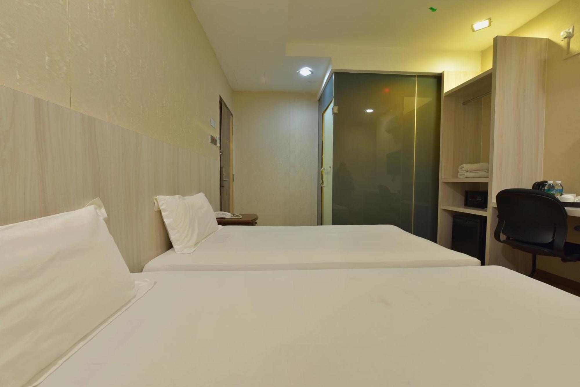 Townhouse Oak Holmes Johor Jaya Johor Bahru