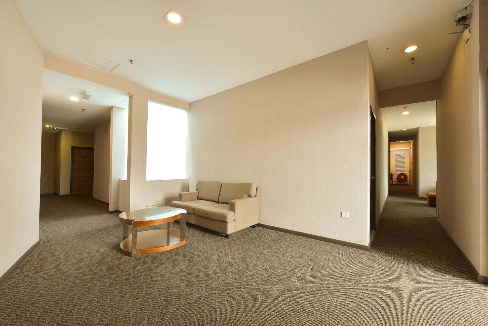 Hotel Townhouse Oak Holmes Johor Jaya